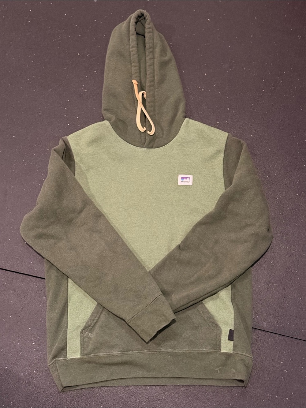 Men's Patagonia Olive Two-Tone Hoodie Sweatshirt